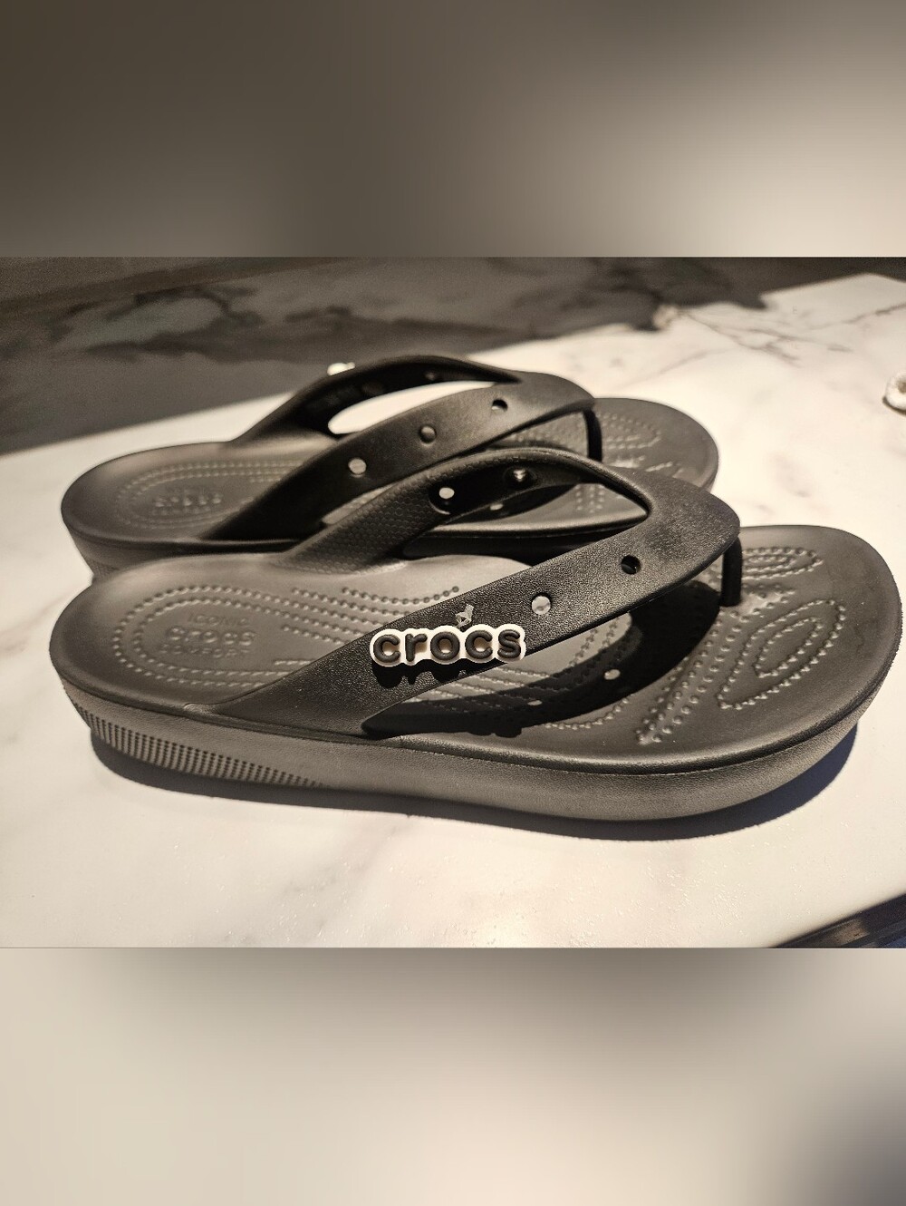 CROCS Women's Black Comfort Flip Flop Sandals SiZE 10